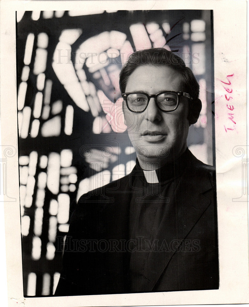 1973 Press Photo Rev Joseph Imesh, reverend - Historic Images