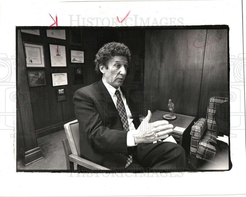 1988 Press Photo Mike Ilitch President of Little Ceasar - Historic Images