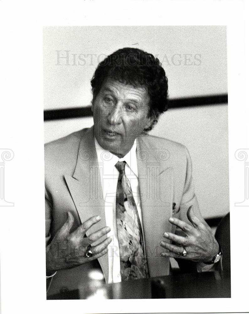 1992 Press Photo Mike Ilitch entrepreneur Detroit Red - Historic Images