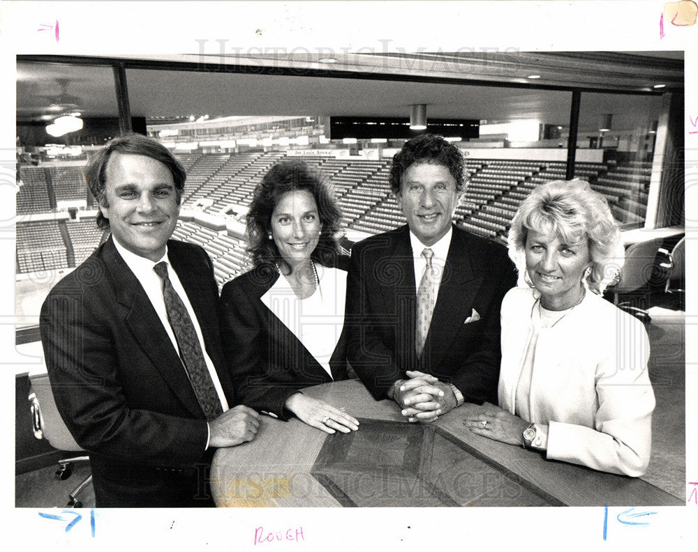 1992 Press Photo Mike Ilitch Entrepreneur Red Wings - Historic Images