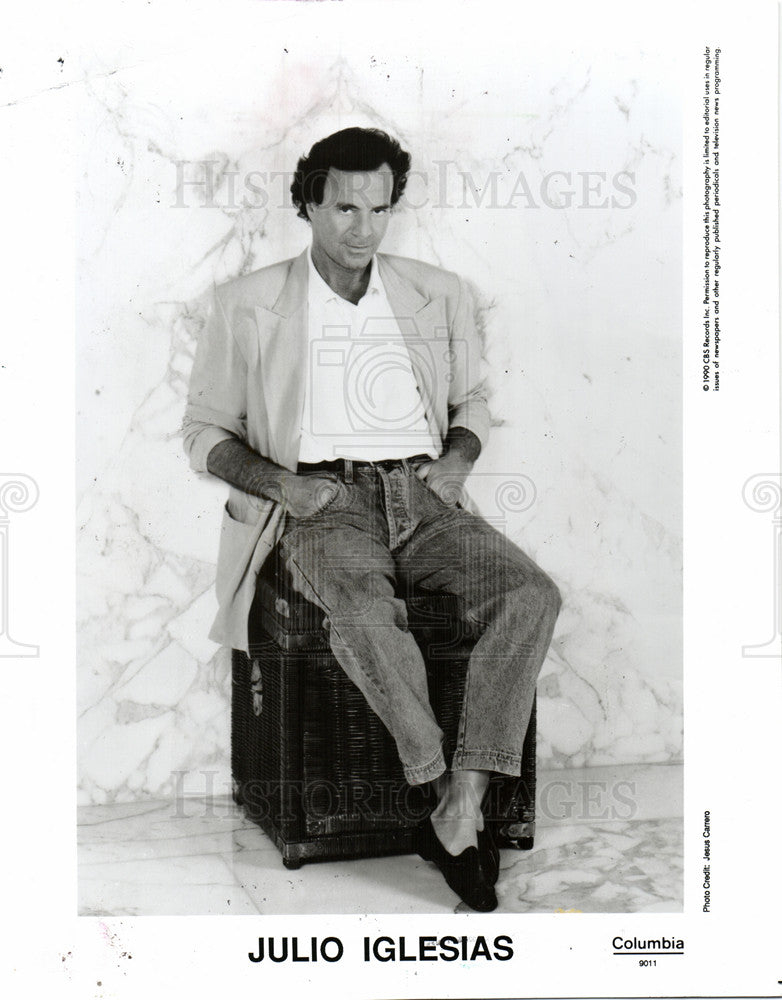 1991 Press Photo Julio Iglesias Spanish Singer Songwrit - Historic Images