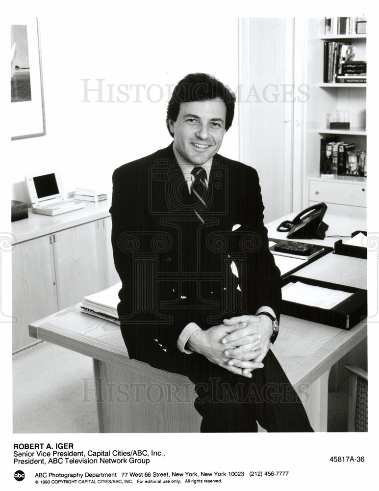 1993 Press Photo Robert A. Iger Senior Vice President - Historic Images