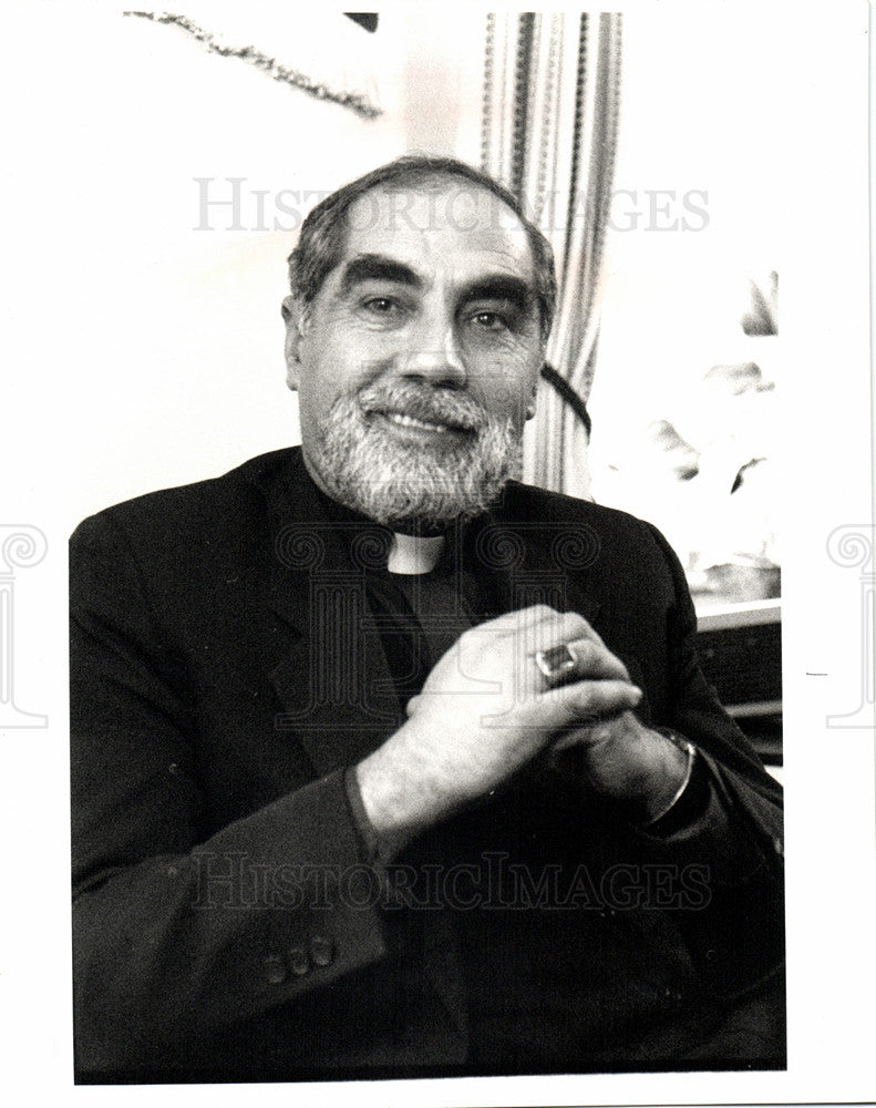 1990 Press Photo Bishop Ibrahim Baghdad Saddam Hussein - Historic Images