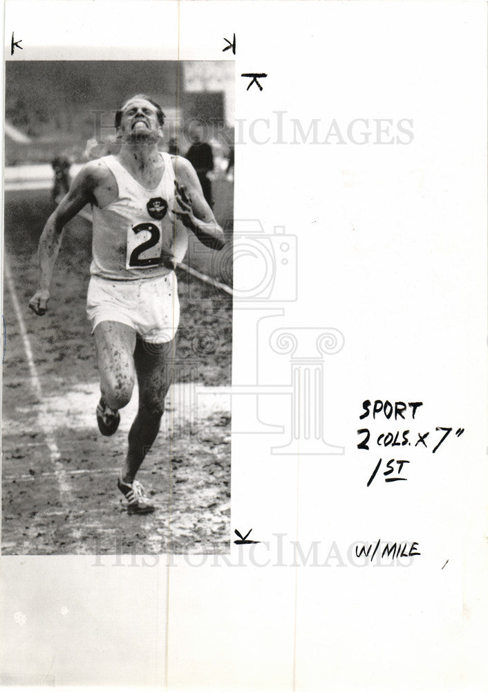 1956 Press Photo George Derek Ibbotson runner athletics - Historic Images