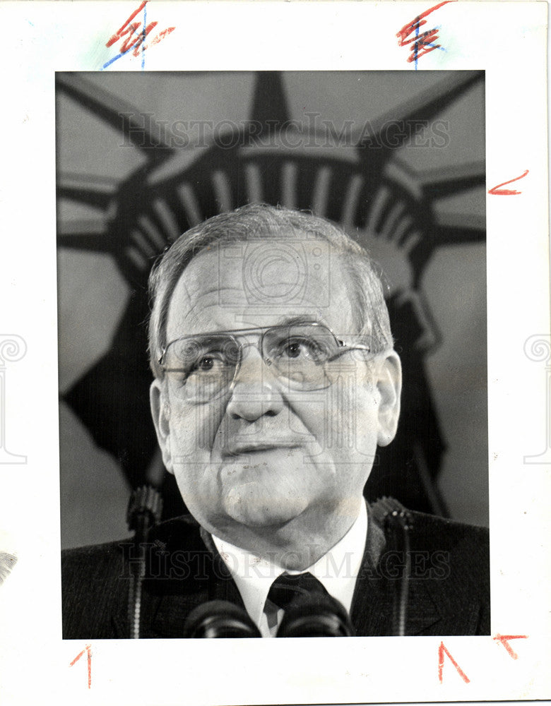 1986 Press Photo Lee Iacocca Chrysler Corporation - Historic Images