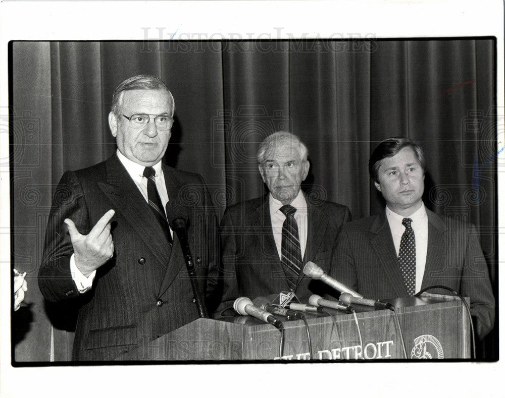 1985 Press Photo Chrysler Chairman Lee Iacocca - Historic Images