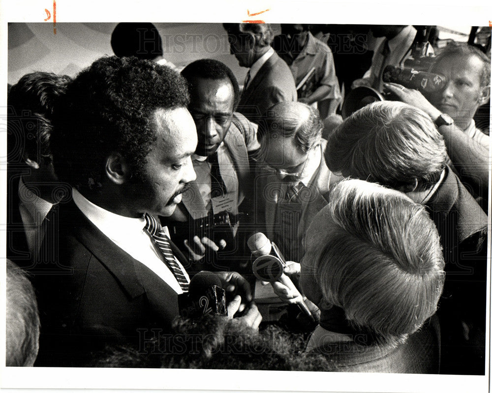 1983 Press Photo Jessie Jackson Little Rock Media Atten - Historic Images