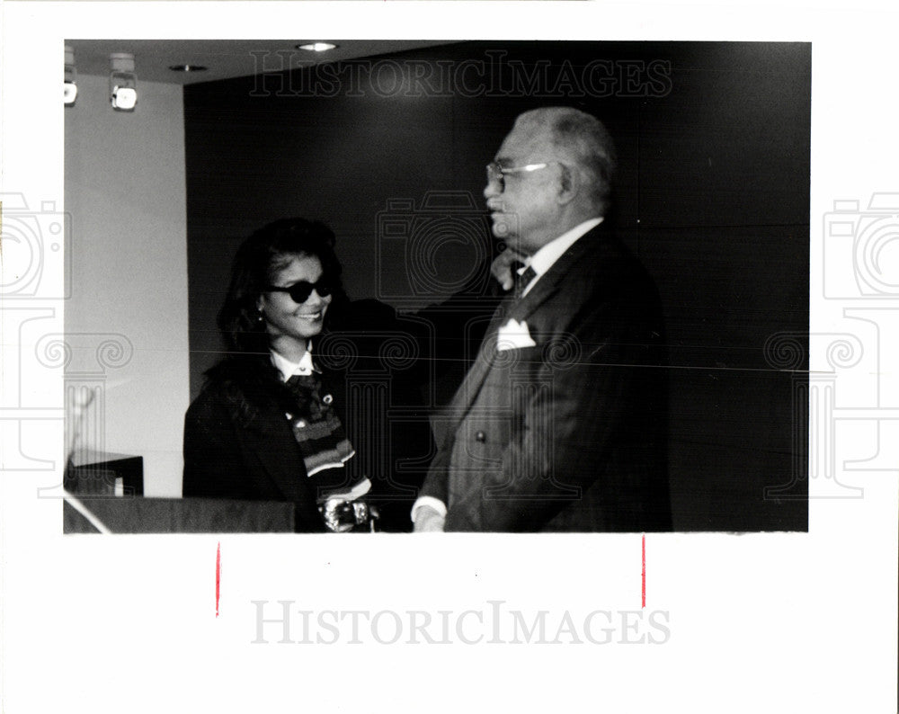 1990 Press Photo janet jackson collar actress - Historic Images