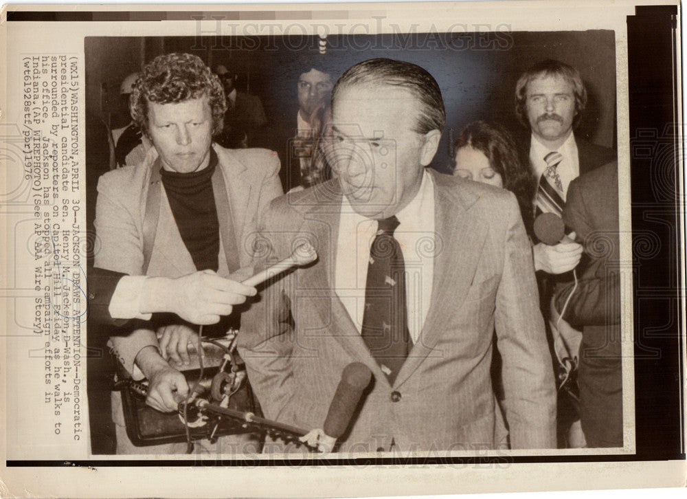 1976 Press Photo Sen Henry M. Jackson stops campaign - Historic Images