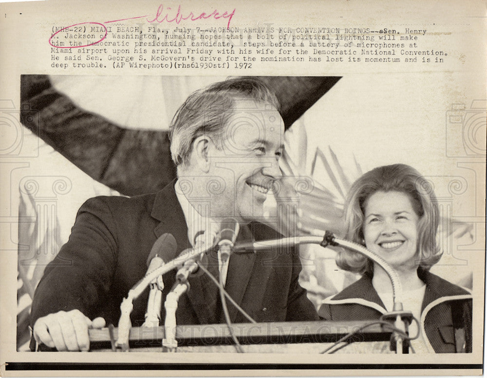 1972 Press Photo Sen. Henry Jackson Miami airport - Historic Images