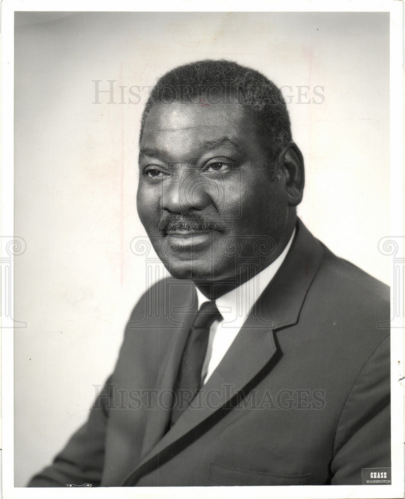 1981 Press Photo Marcellius Ivory IA director - Historic Images