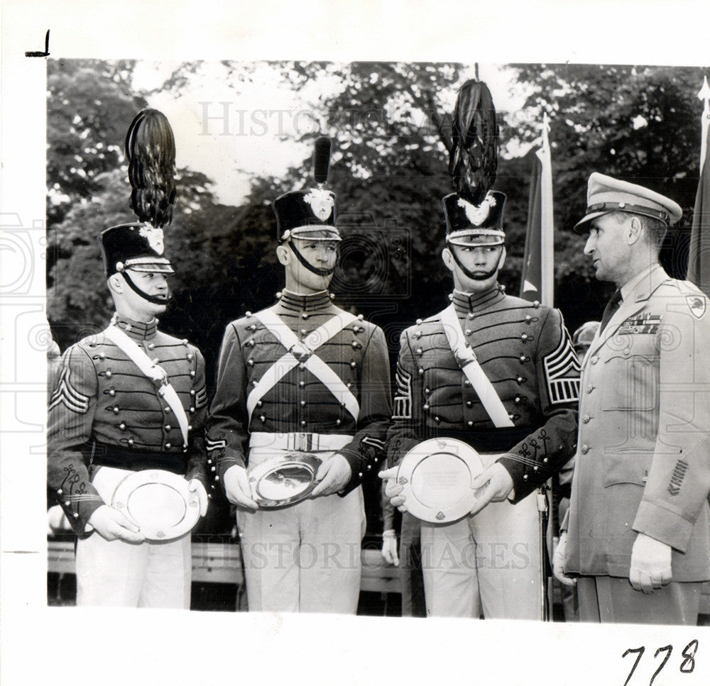 1971 Press Photo Maj. General Frederick A Irvine - Historic Images