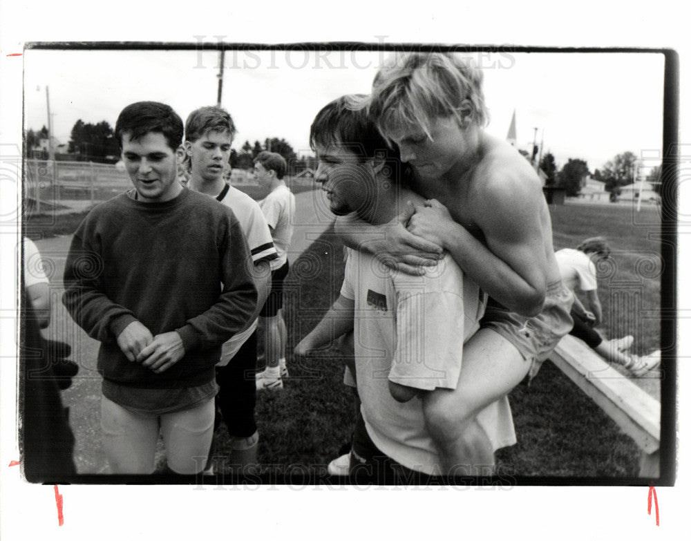 1994 Press Photo Rich Shoemaker Clayton Jaques runners - Historic Images