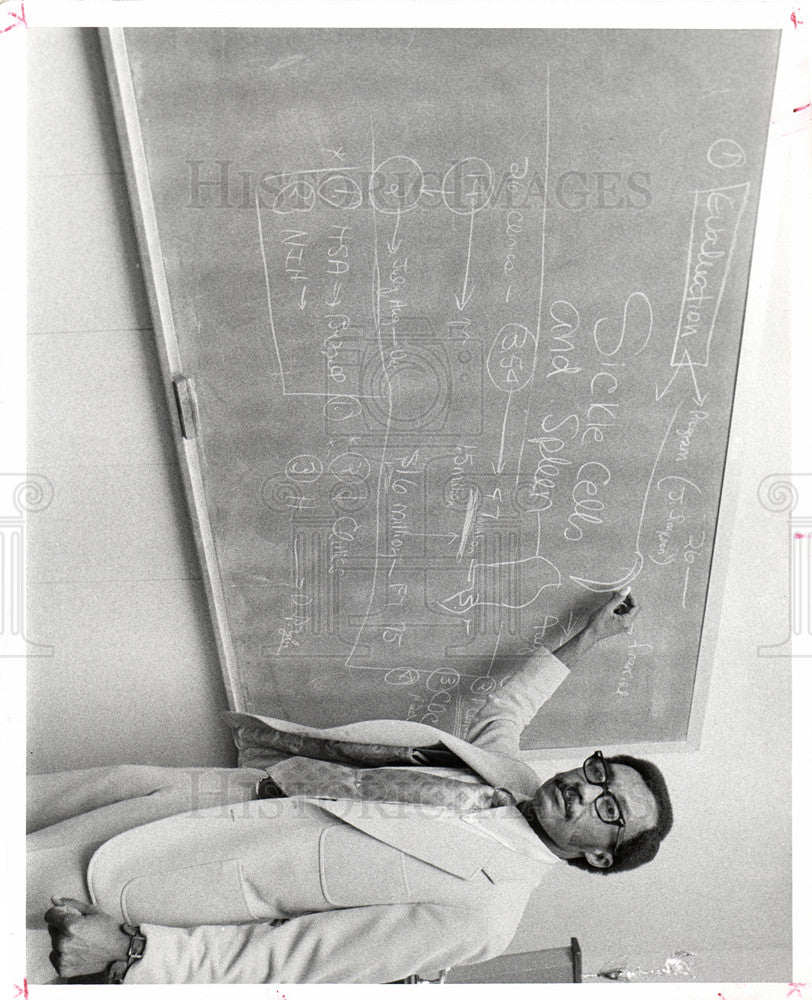 1975 Press Photo Dr. Rudolph Jackson - Historic Images