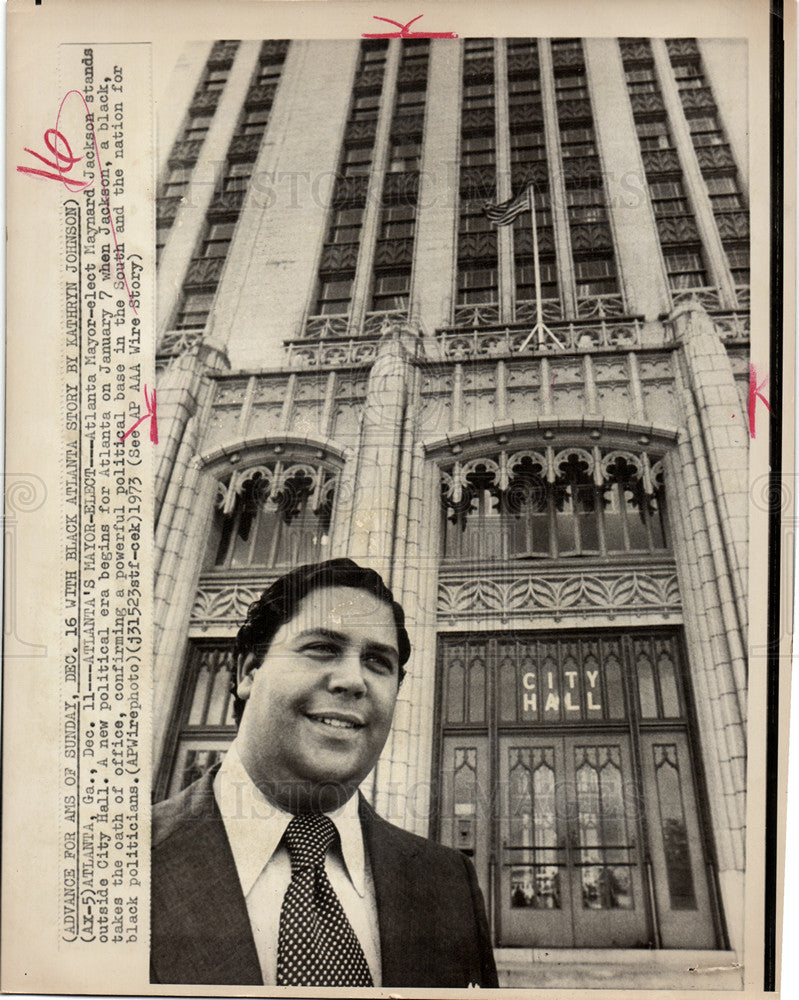 1973 Press Photo mayor-elect Maynard Jackson city hall - Historic Images