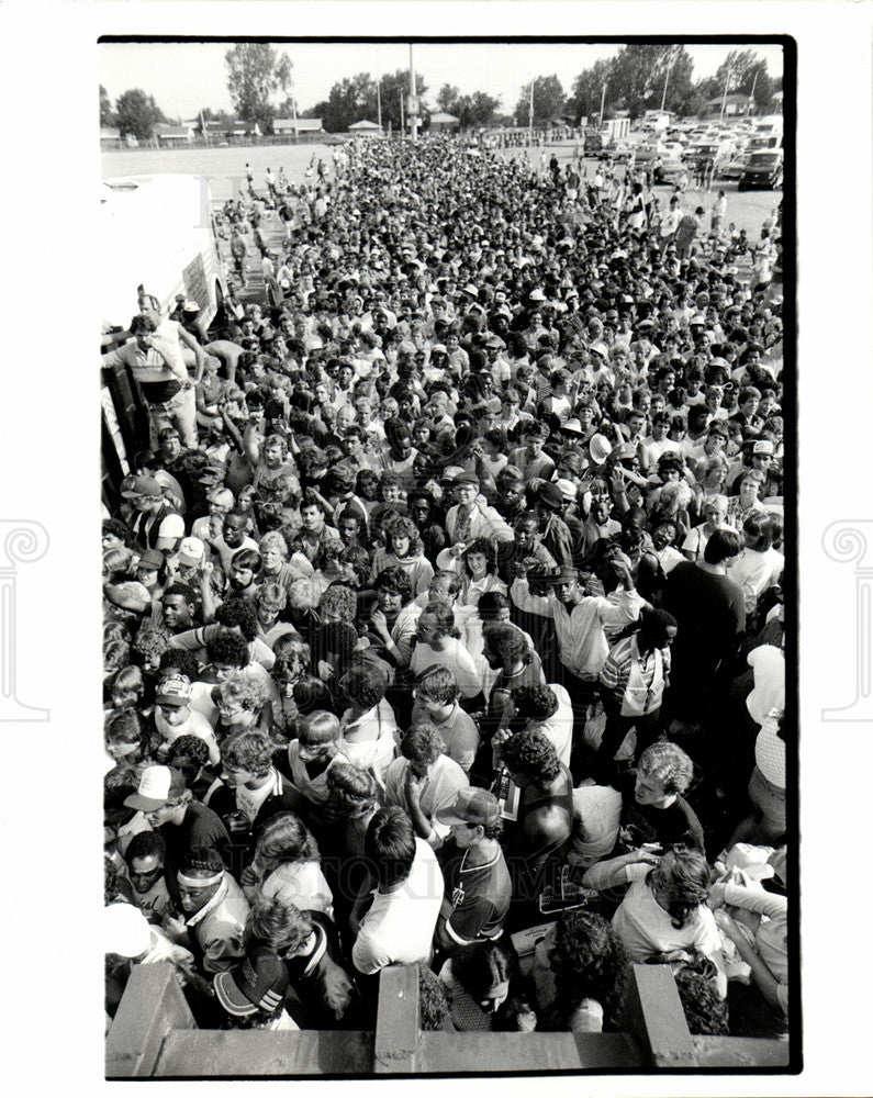 1984 Press Photo Michael Jackson Victory Tour - Historic Images