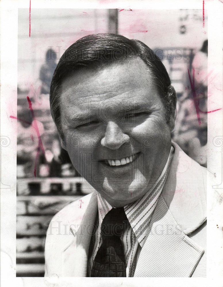 1977 Press Photo Keith Jackson sportscaster ABC - Historic Images