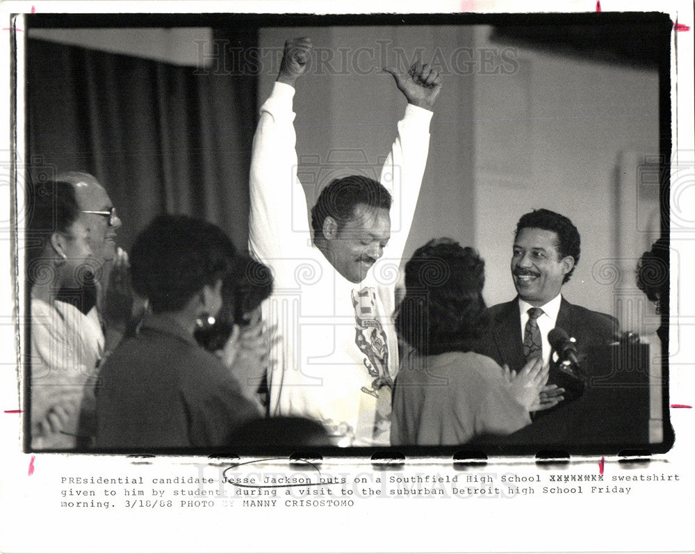 1988 Press Photo jesse jackson detroit high school - Historic Images