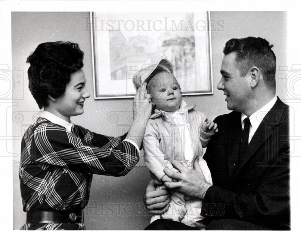 1960 Press Photo Claude Jarman wife Virginia son Cal - Historic Images