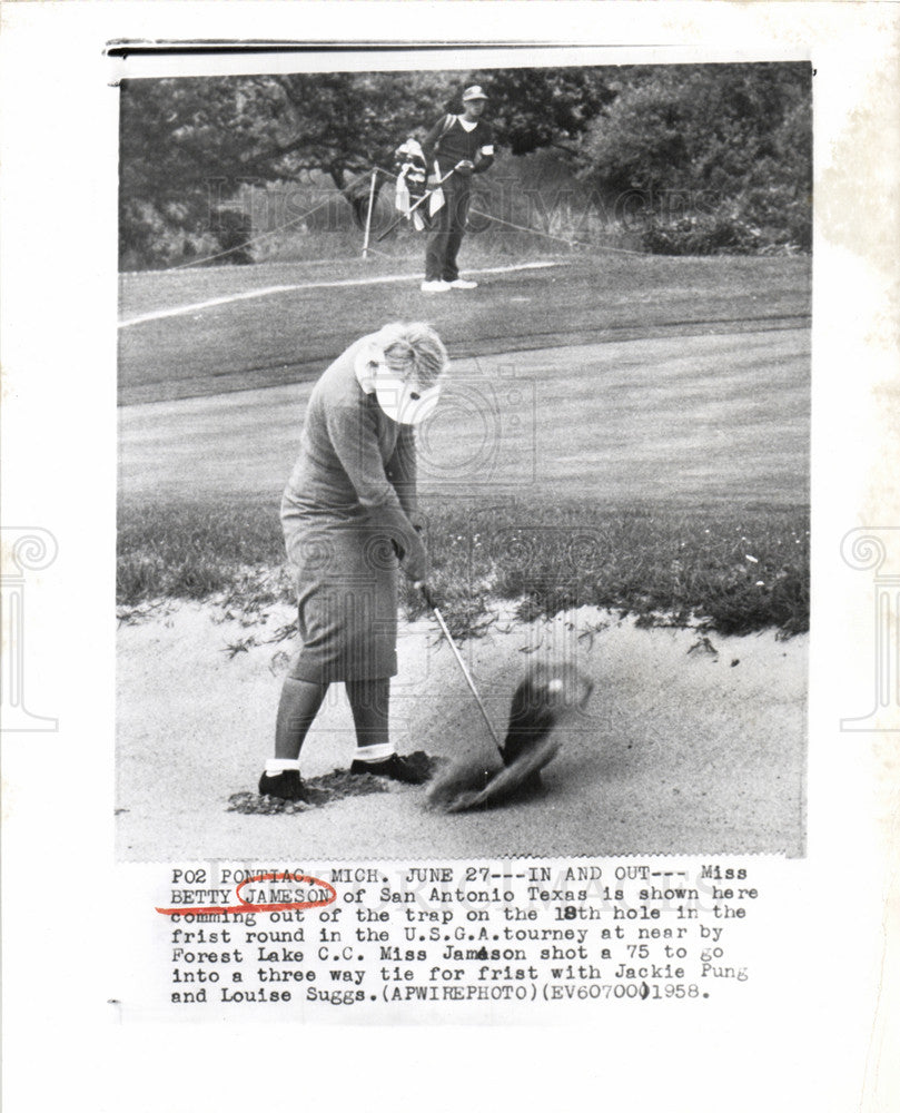 1960 Press Photo Betty Jameson American golfer LPGA - Historic Images