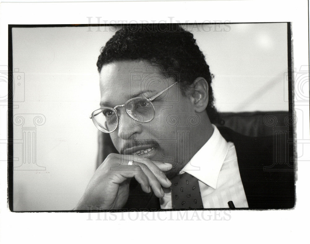 1993 Press Photo Leon Jenkins city council announcement - Historic Images