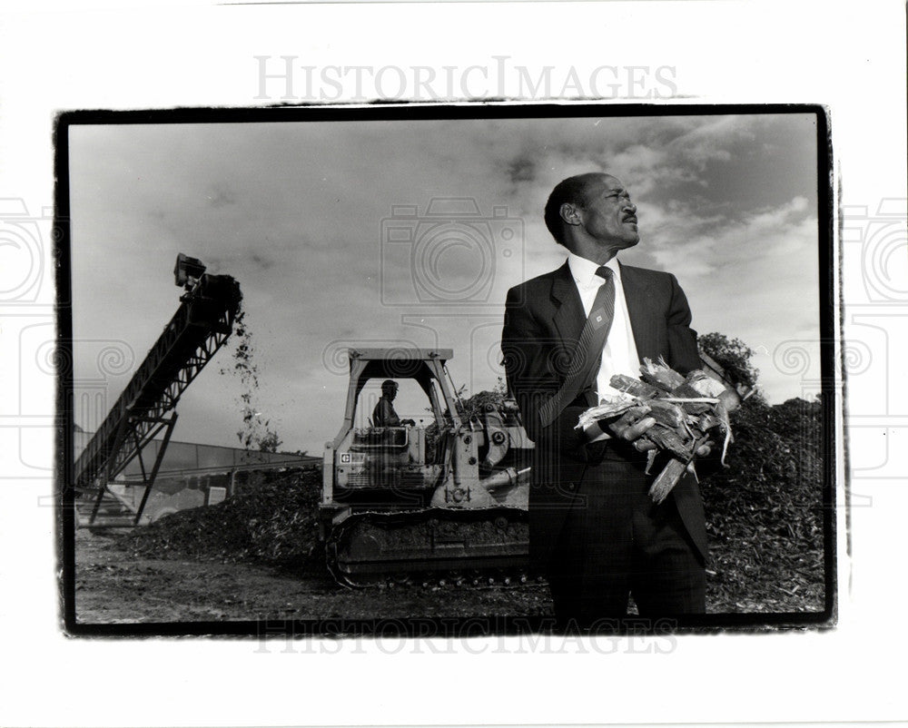 1990 Press Photo Detroit Jim Jenkins Demolition - Historic Images