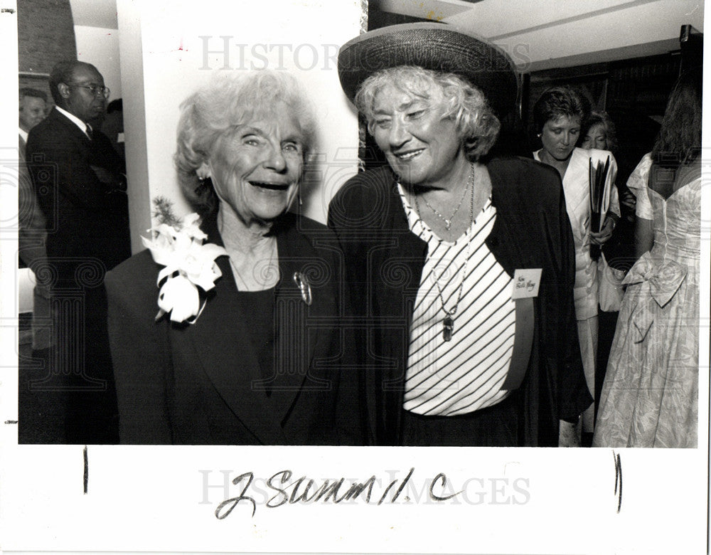 1990 Press Photo Millie Jeffery, Bella Abzug - Historic Images