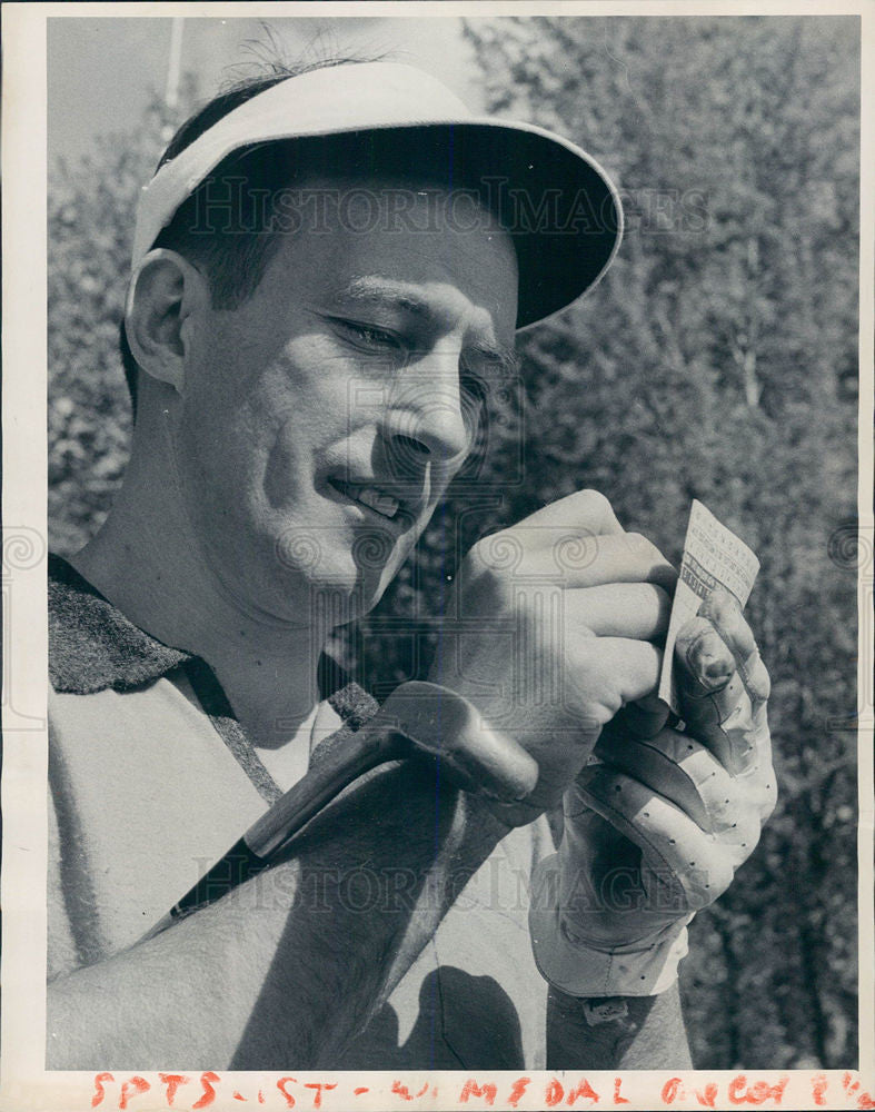 1957 Press Photo Glenn Hohnsort - Historic Images