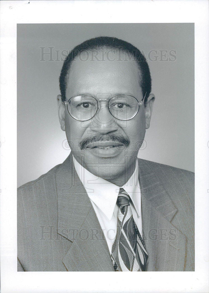 1999 Press Photo George Johnson Director Detroit - Historic Images