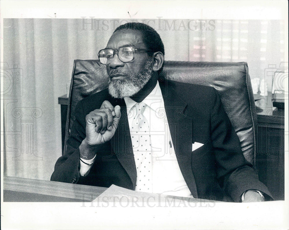 1986 Press Photo Arthur Johnson law abiding citizens - Historic Images