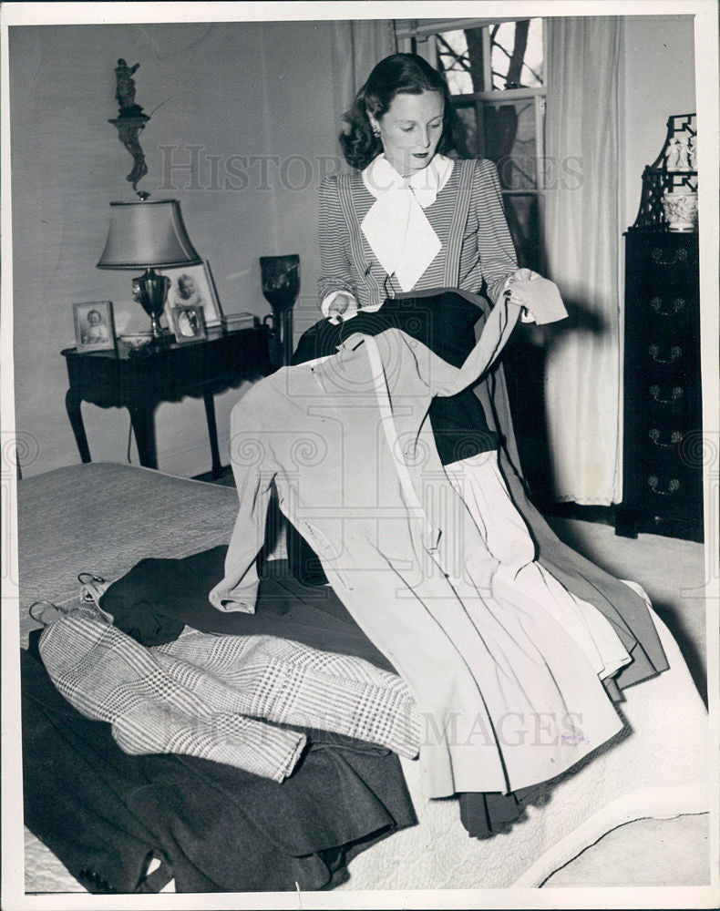 1945 Press Photo Mrs Henry Ford II Cristina Ford - Historic Images