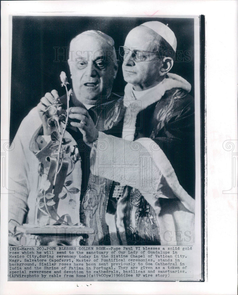 1966 Press Photo Pope Paul Bless Gold Rose Goa India - Historic Images