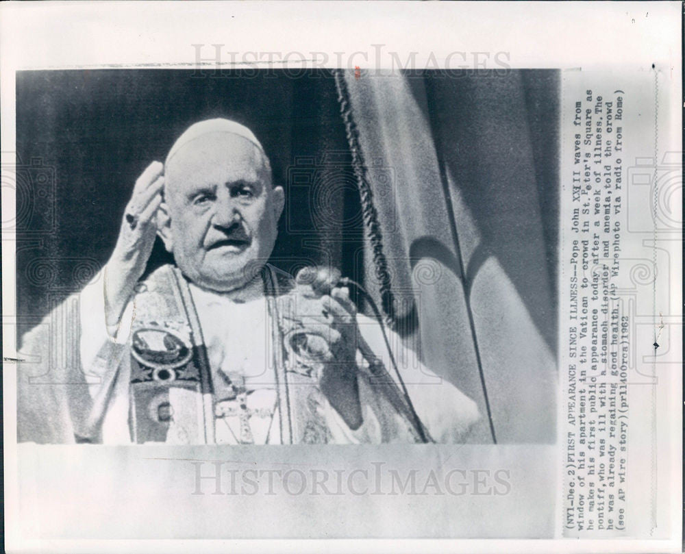 1962 Press Photo Pope John XXIII waves Vatican recovery - Historic Images