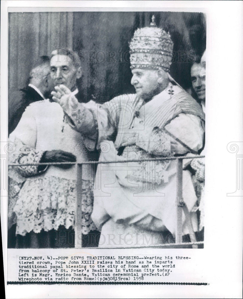 1958 Press Photo pope blessing Rome basilica vatican - Historic Images