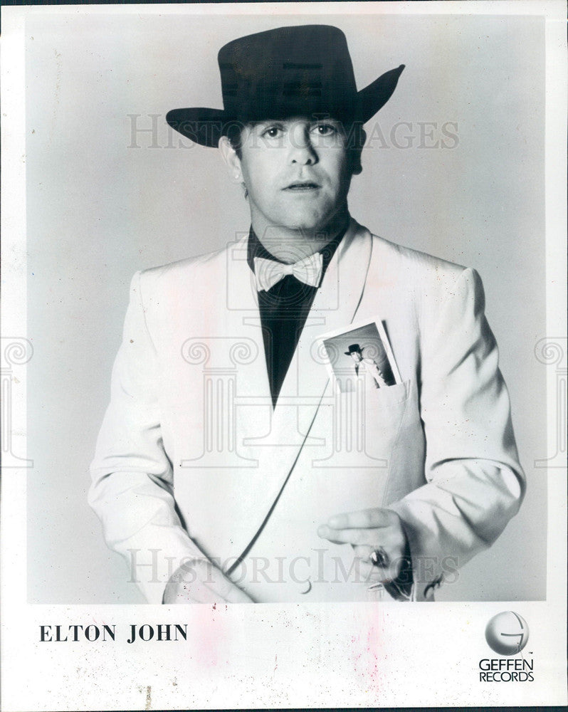 1982 Press Photo Elton John English singer-songwriter - Historic Images