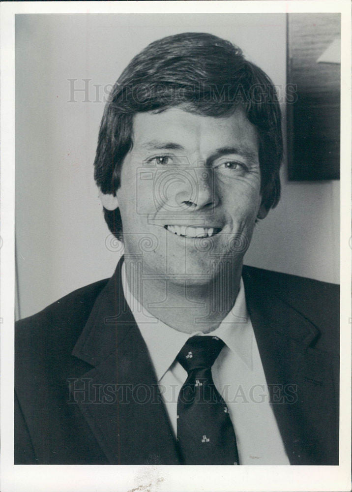 1982 Press Photo Gary Jobson sailor television author - Historic Images