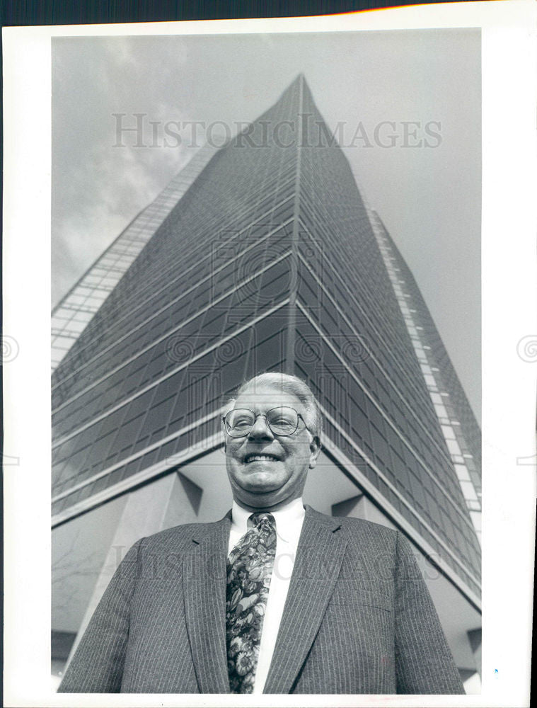 1993 Press Photo Joseph D. Joachim Deputy Oakland Co. - Historic Images