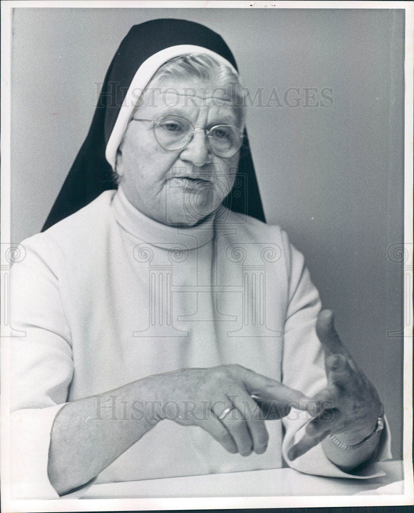 1971 Press Photo Sister Ann Joachim, nun - Historic Images