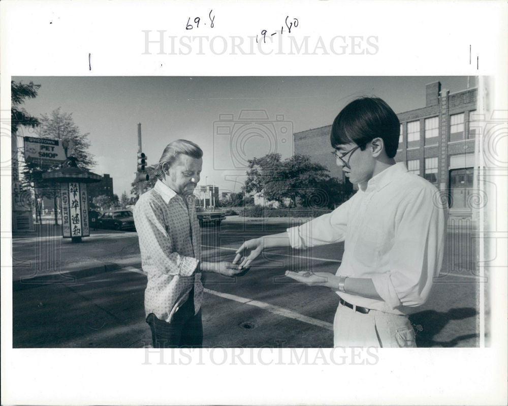 1988 Press Photo Jun Jing Jimmy Koe Wix chinatown - Historic Images