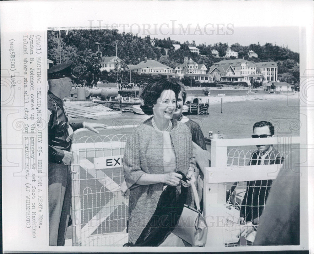 1964 Press Photo Lady Bird Johnson Mrs.Lyndon Johnson - Historic Images