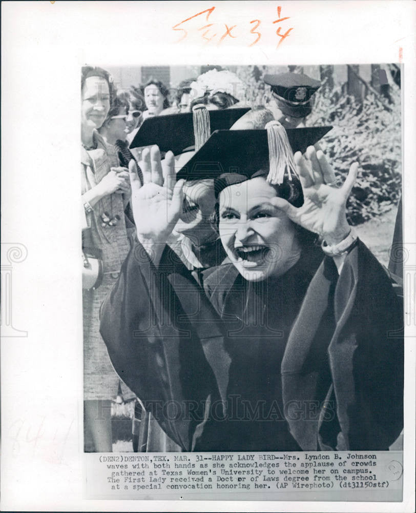 1964 Press Photo Mrs Lyndon Johnson Denton Texas - Historic Images