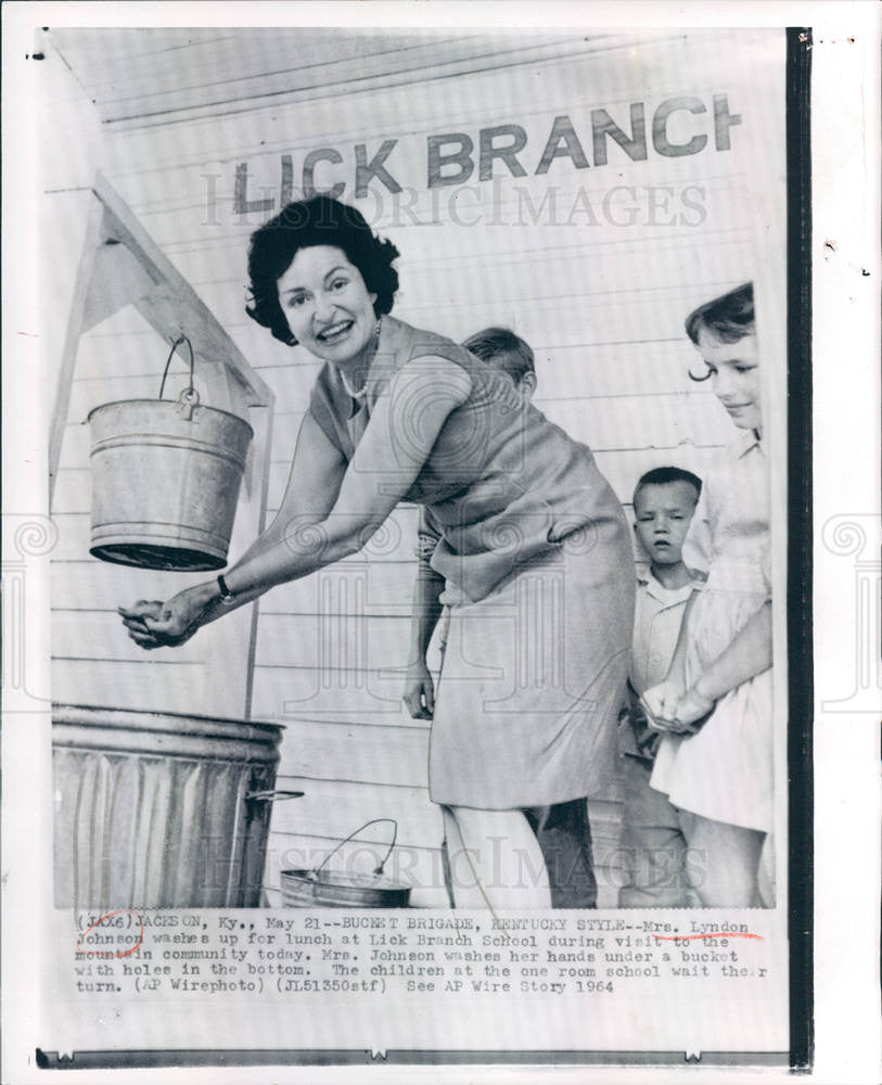 1964 Press Photo Lady Bird Johnson Kentucky School - Historic Images