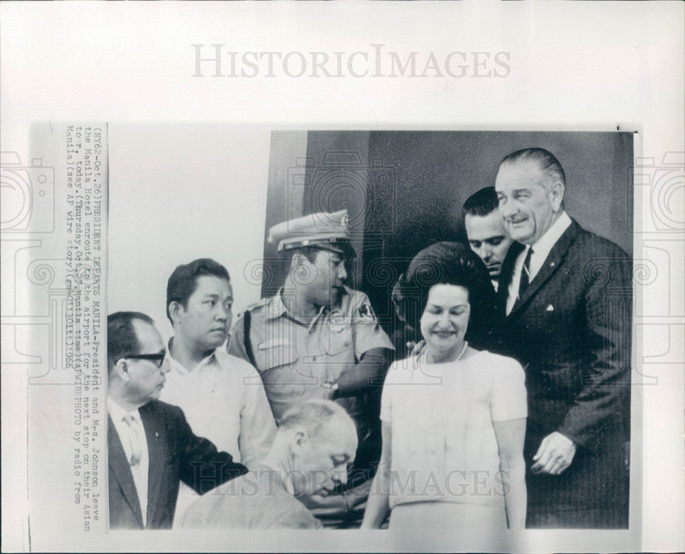 1966 Press Photo President and Mrs Johnson Manila - Historic Images