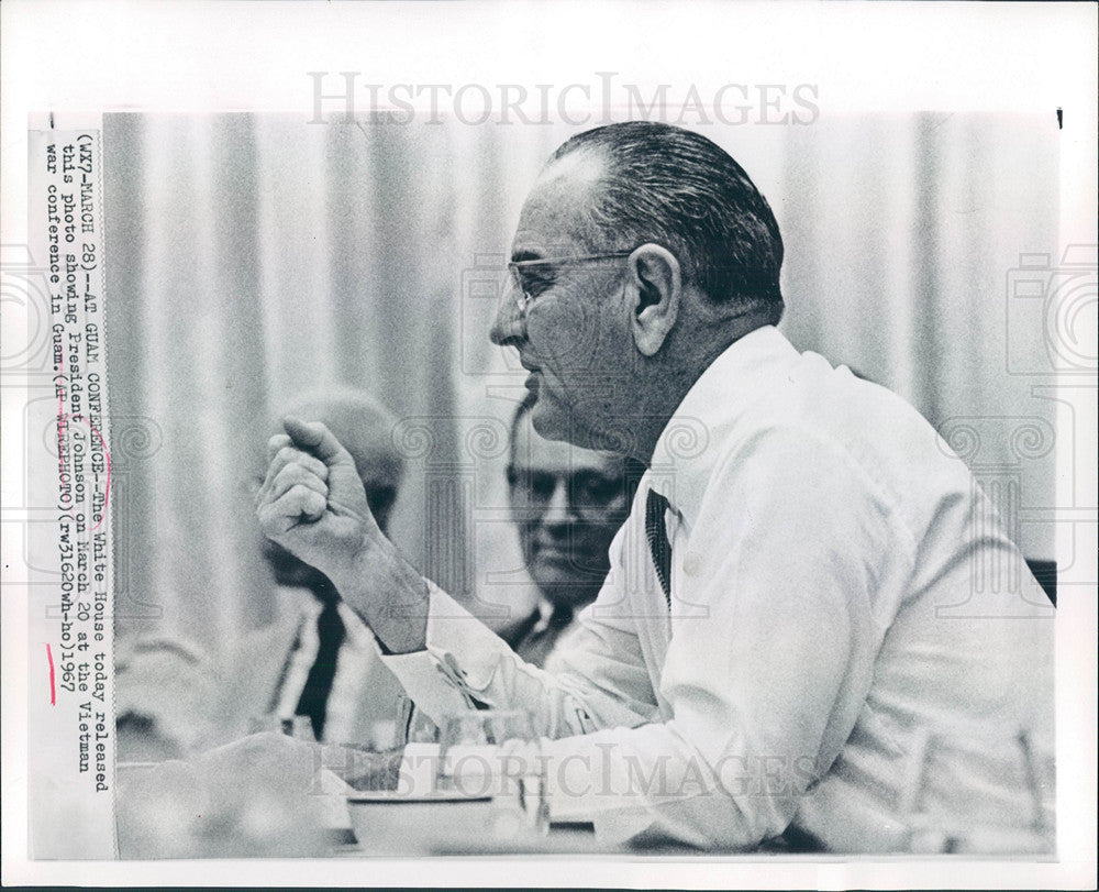 1967 Press Photo Lyndon Johnson Guam Conference War - Historic Images