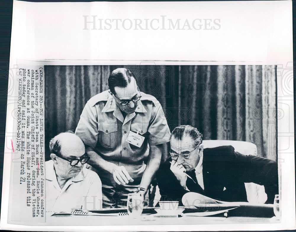 1967 Press Photo Pres. Johnson Dean Rusk Earle Wheeler - Historic Images