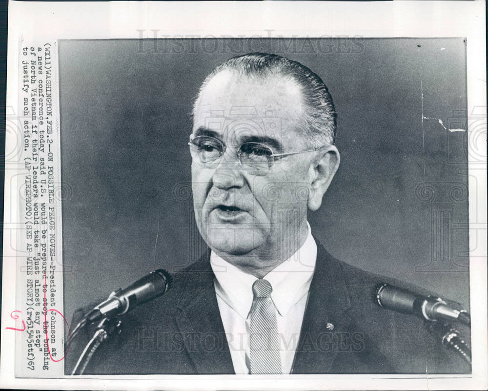 1967 Press Photo President Johnson news conference Nam - Historic Images