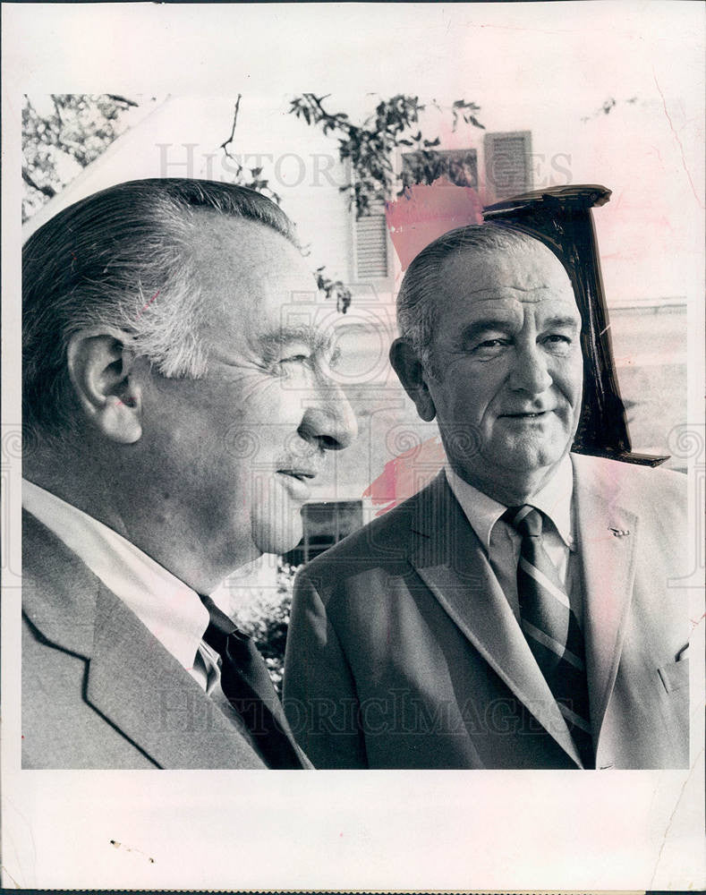 1969 Press Photo Lyndon B. Johnson Walter Cronkite CBS - Historic Images