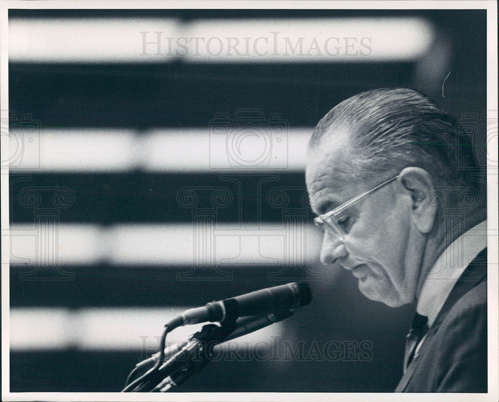 1966 Press Photo Lyndon B.Johnson President USA - Historic Images