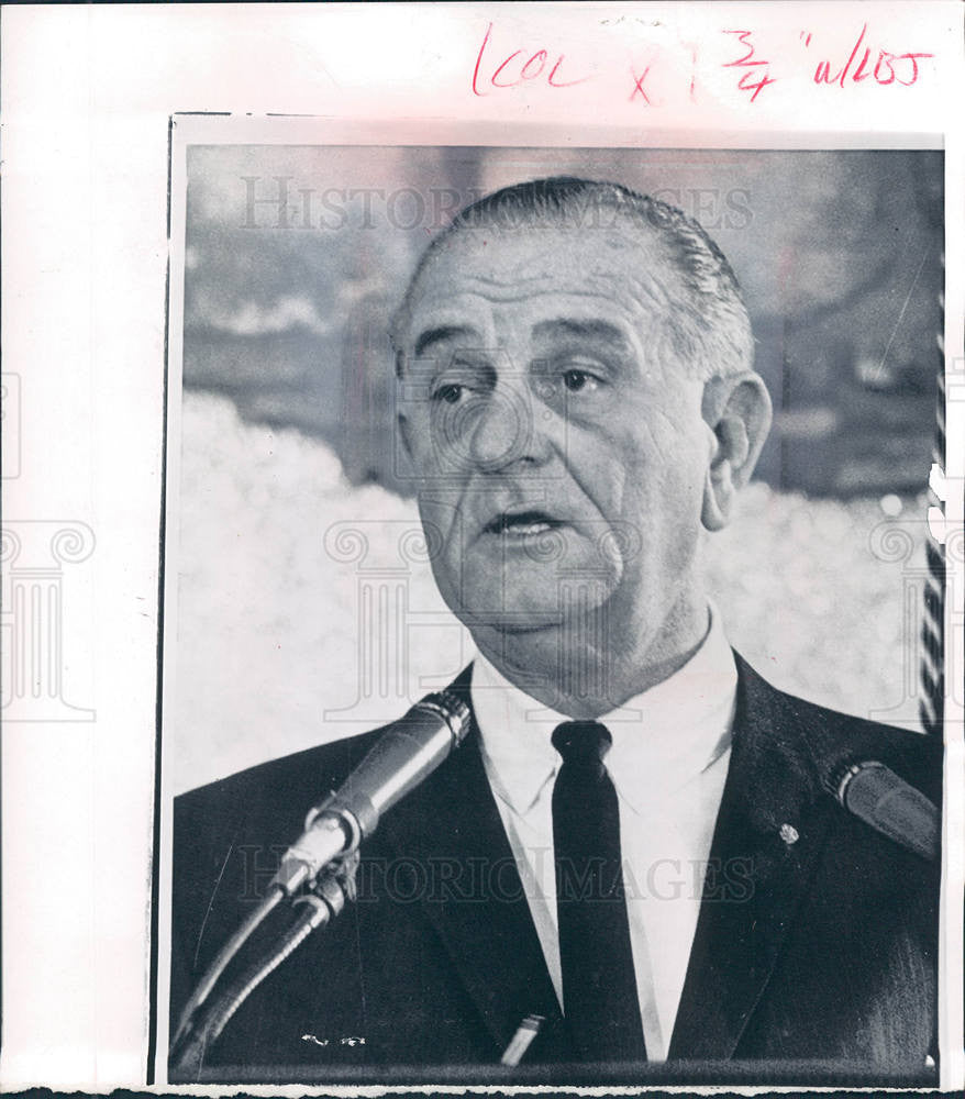 1966 Press Photo Lyndon B Johnson US President - Historic Images