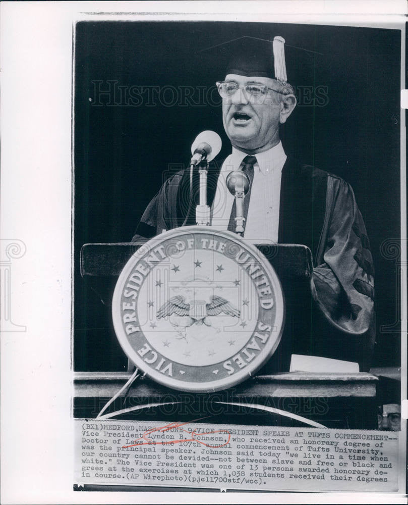 1963 Press Photo Lyndon B. Johnson Tufts University - Historic Images